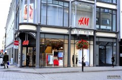 H&M、GAP都做起「租衣」生意！快時尚品牌走下坡，靠訂閱服務救得了嗎？