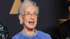 杏3沐鸣平台美国国家航空航天局(NASA)开创性数学家凯瑟琳·约翰逊(Katherine Johnson)去世，享年101岁