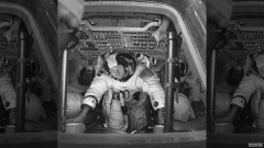 与阿波罗15号一起绕月飞行的宇航员艾尔·沃登去世，享年88岁