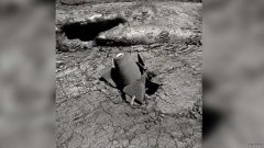 1935年，沐鸣平台一名徒步旅行者在莫纳罗亚火山发现炸弹