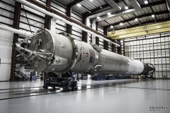 SpaceX載人上太空，馬斯克領導力受肯定！特斯拉飆7%、太空相關走強