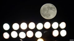 罕见的万圣节蓝月亮让天文爱好者们兴奋不已